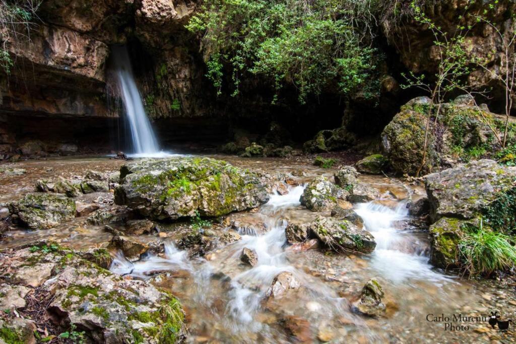 Ferula Romantica Mansarda Tra Fiumi E Montagne Sardegna Seùlo Exterior foto